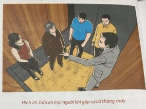 Hỏi về kỹ năng thoát nạn khi mắc kẹt trong thang máy